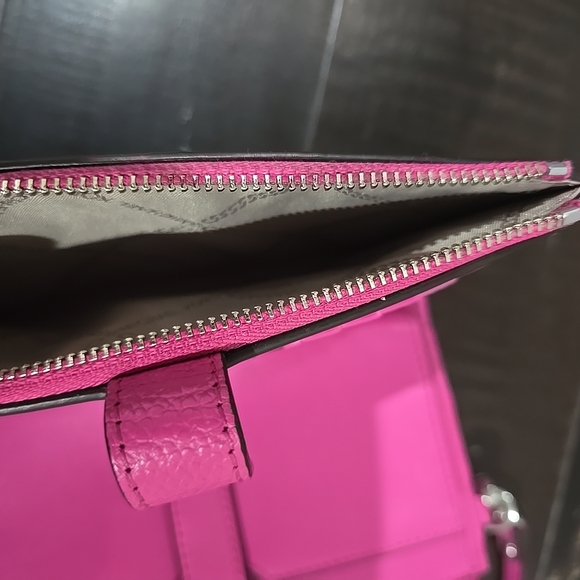 Michael Michael Kors Jet Set Double-Zip Pebbled Leather Wristlet in Cerise pink. - Picture 7 of 10